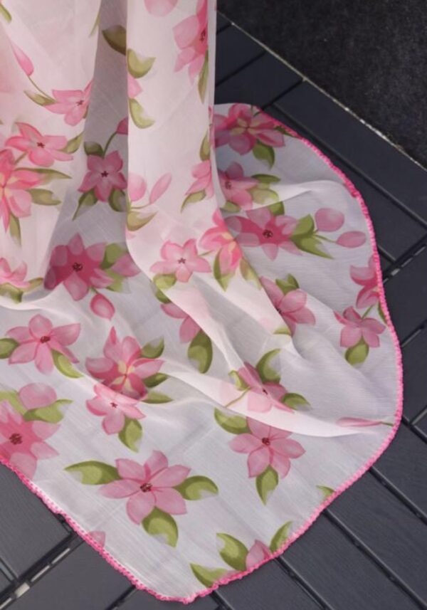 Flower Designer Saree - Image 4